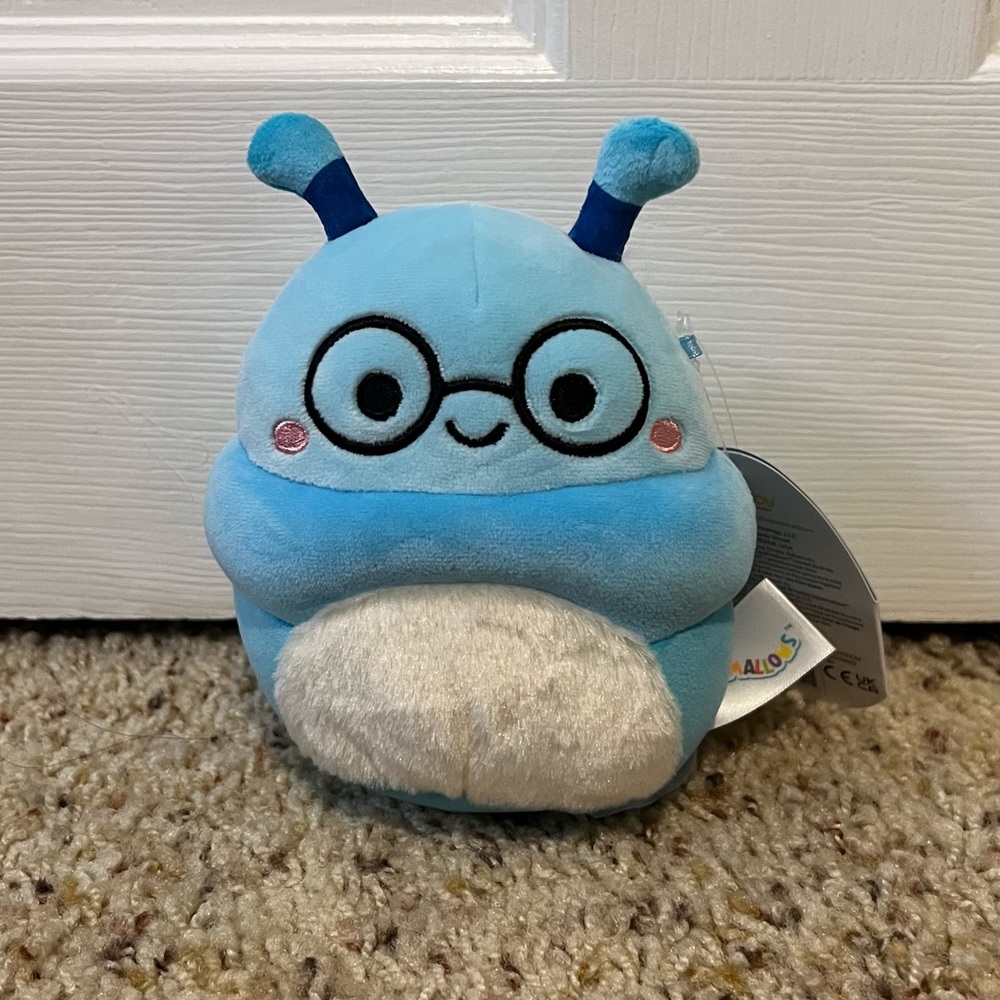 💗 *NEW* Squishmallow -‎ 5 inch Cordelia the Caterpillar